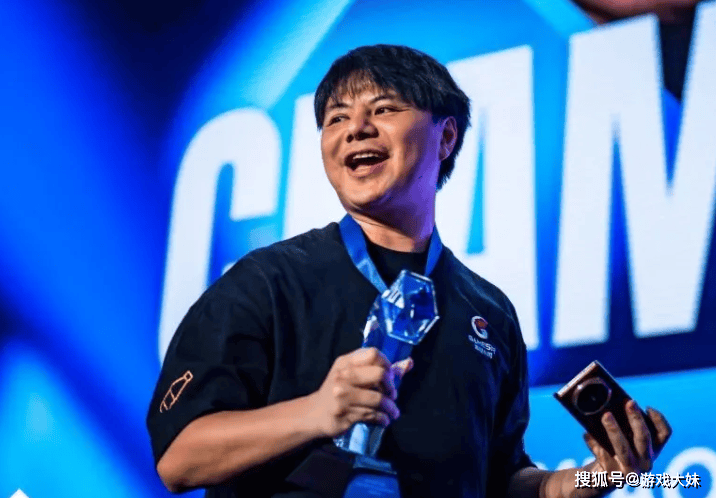 参加EVO法国站比赛又一次斩获冠军EVO视讯小孩曾卓君再次为国争光(图2)